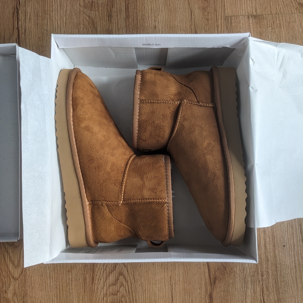 Brand New Pawj Cruelty-Free Mini Boots